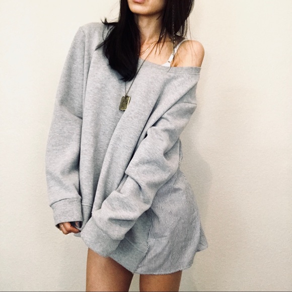 $88 brand new kensie Oversized Baggy Sweater top - Picture 3 of 8